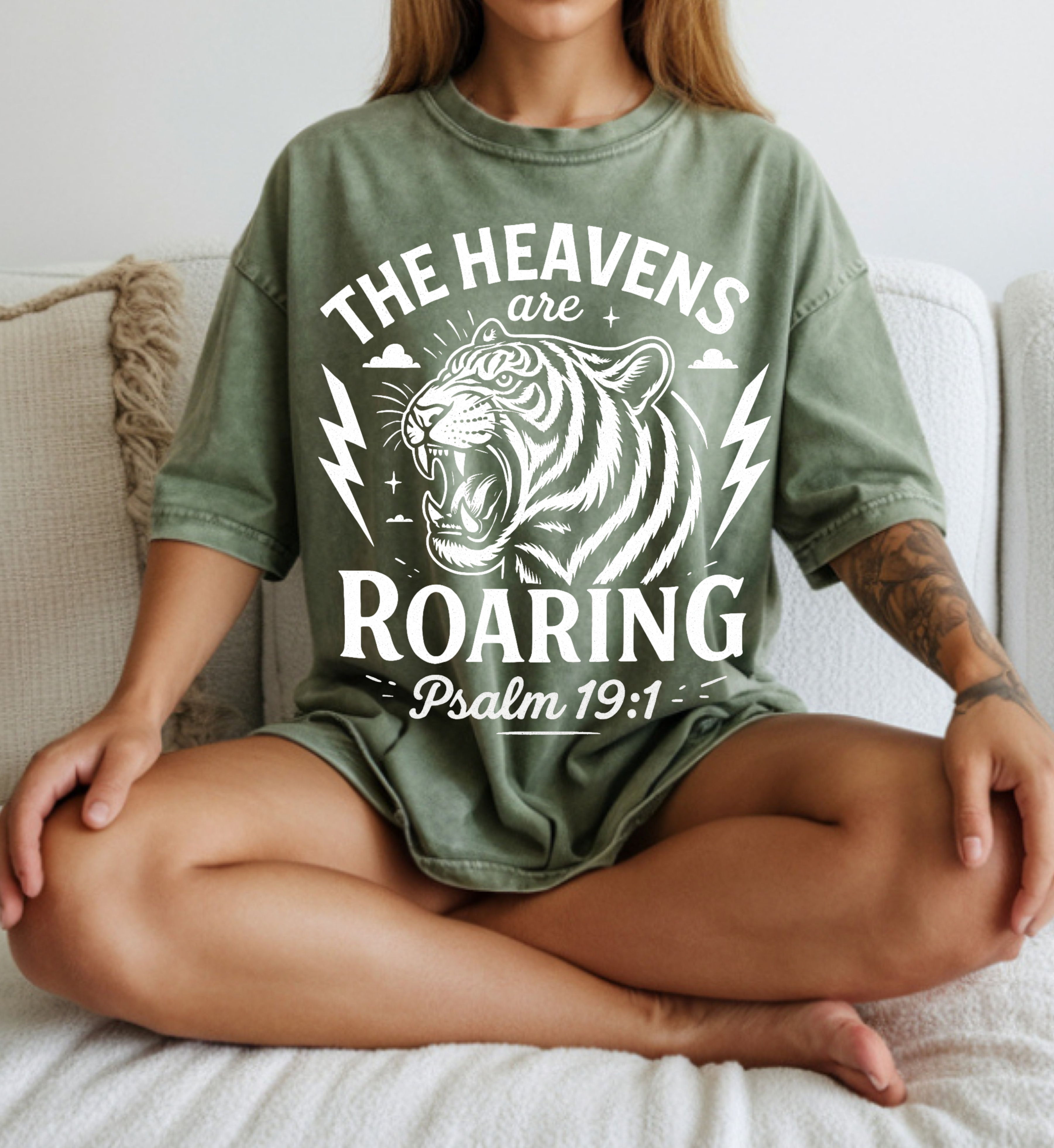 Heavens are roaring t-shirt