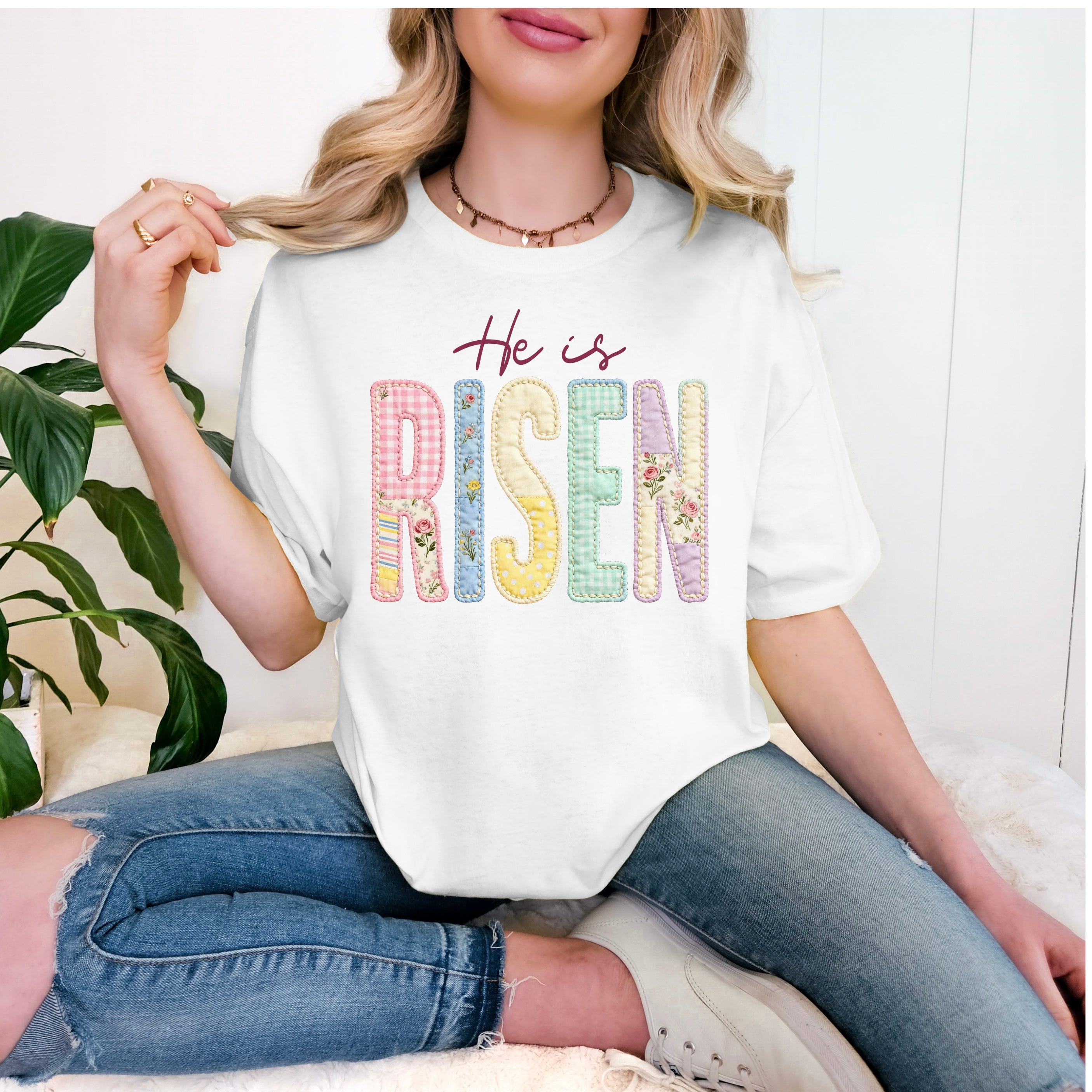 He is Risen Tshirt
